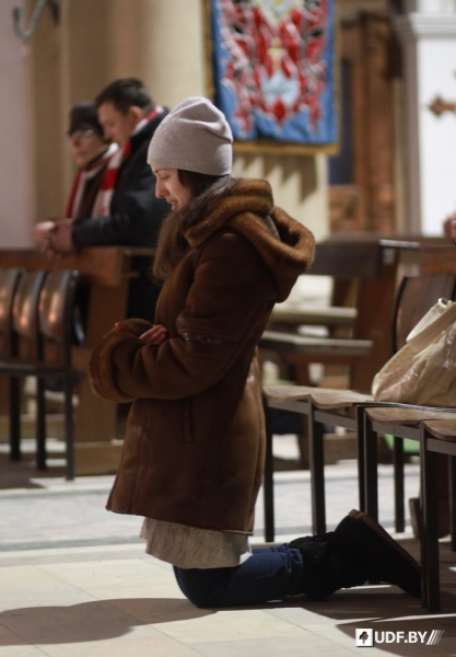 В Красном костеле молились за освобождение Беларуси - фото