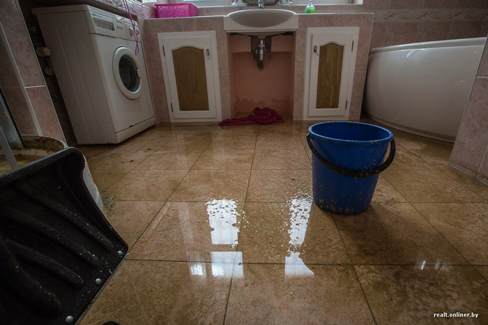 последствия потопа в квартире