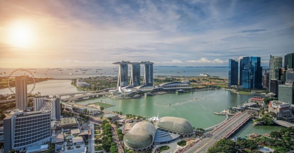 Belarus and Singapore share the same factors for economic success