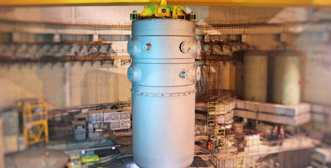 Reactor vessel mounted at Belarusian nuclear power plant