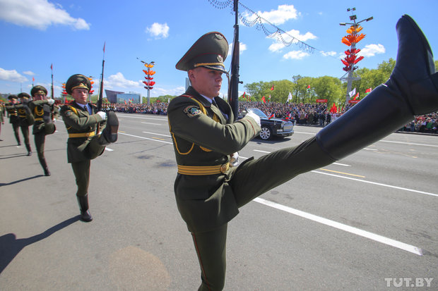 Military parades in Belarus: displaying military might and annoying locals