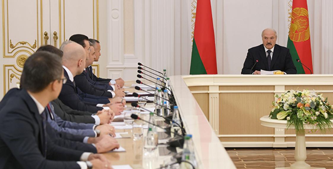 Lukashenka set to sign breakthrough edict on IT-industry boost - Prakapenya