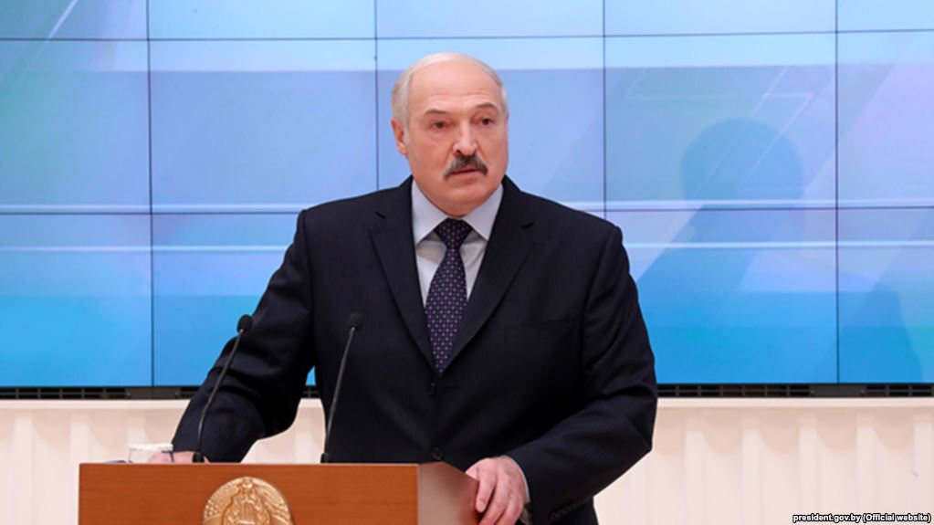EU Extends Belarus Arms Ban, With An Exception