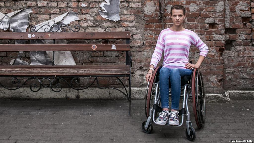 'Miss Wheelchair World' Barred From Trendy Minsk Nightclub, Claims Discrimination