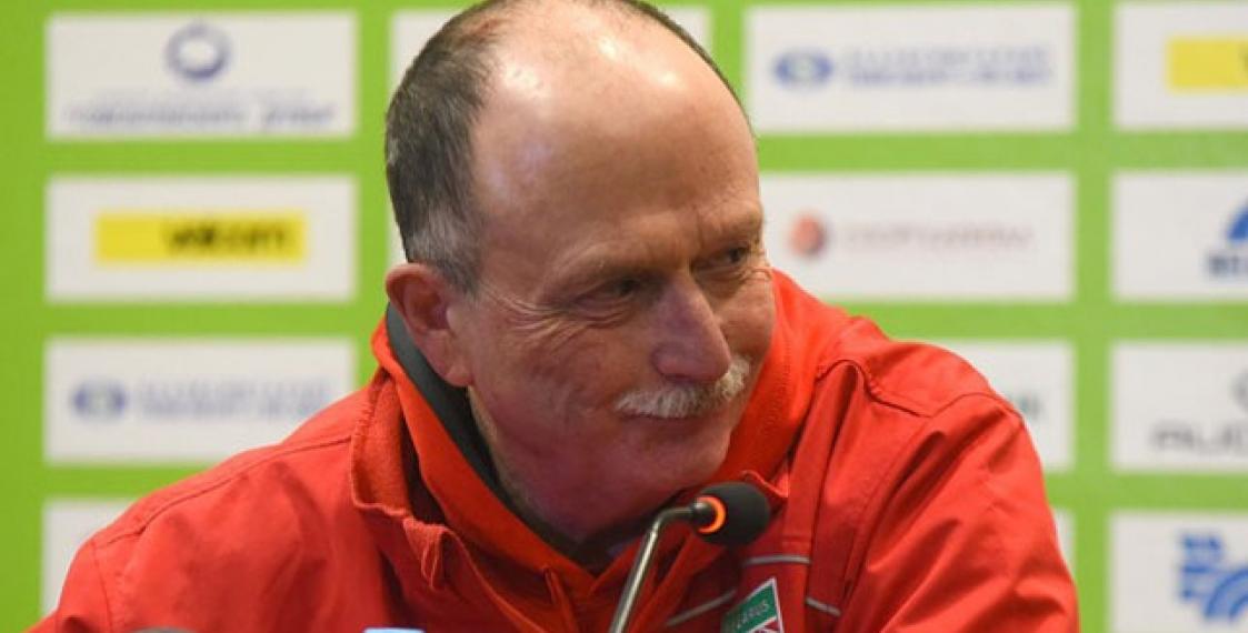 Ice hockey: Belarus coach Dave Lewis resigns
