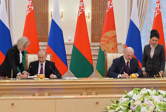 Lukashenka: Problems in Belarusian-Russian relations must be solved here and now
