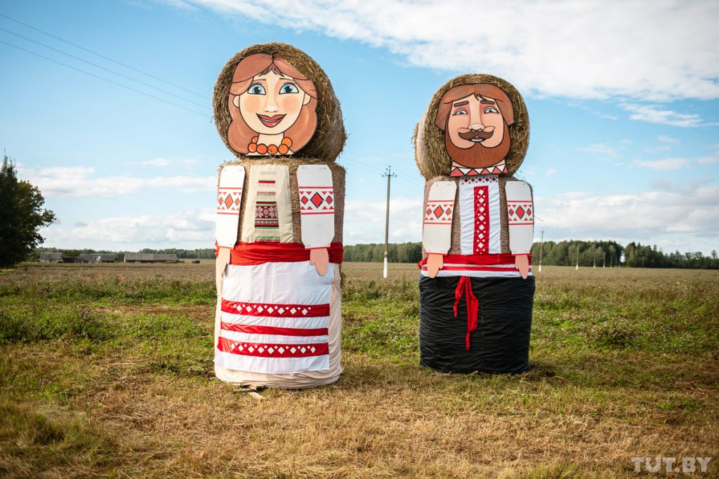 What The Halm? Giant Straw Sculptures Invade Belarusian Fields