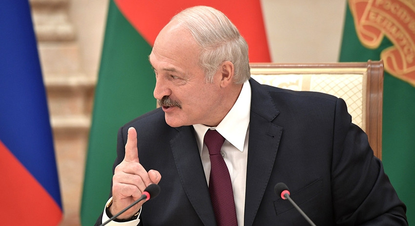 Лукашенко снова полюбил США. Но еще не забыл Путина