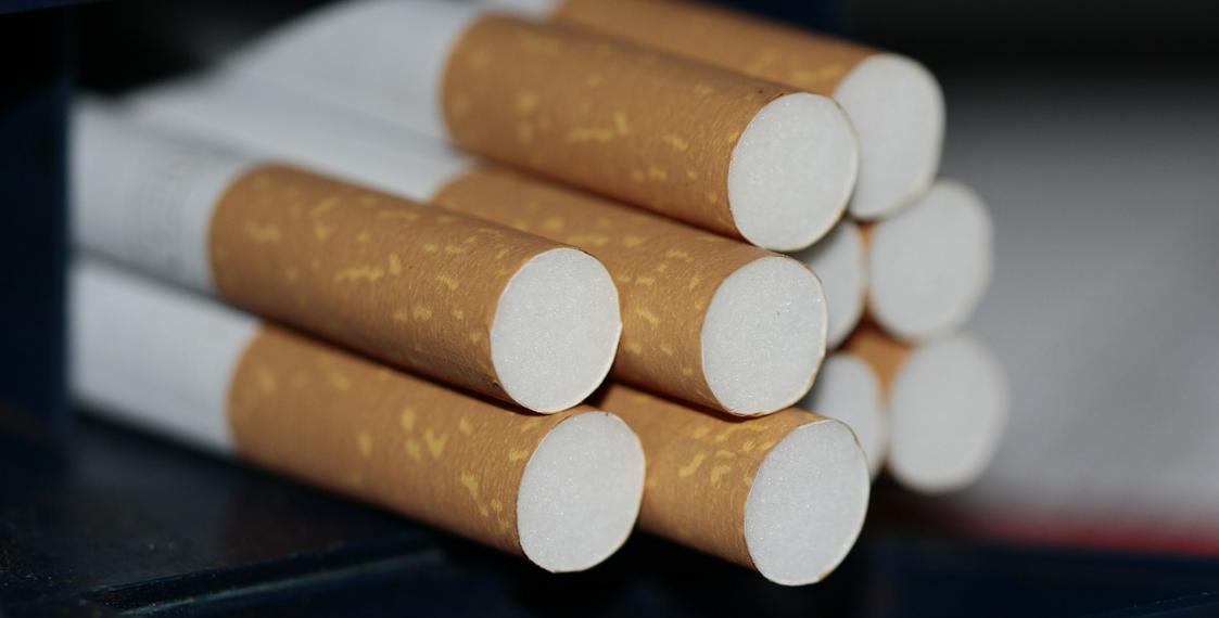 Ukraine investigates large-scale cigarettes contraband from Belarus to EU