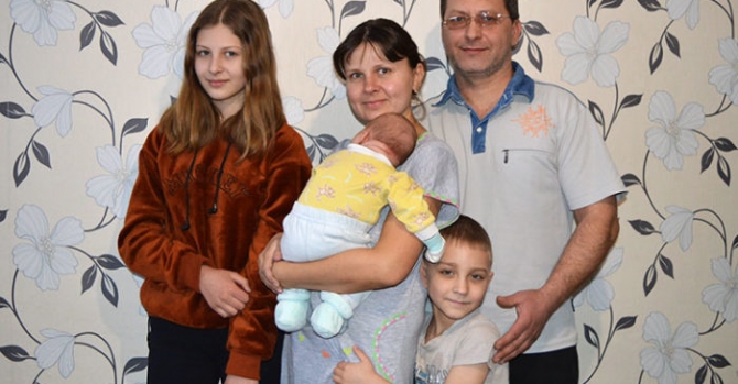 “What Sea, Mum, if Bonbs Fall on our Heads”. A Family from Ukraine Tells about their Resettlement Experience