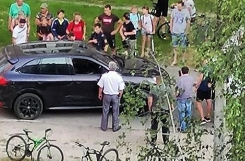 Пьяную женщину на Porsche с российскими номерами задержали в Пинске