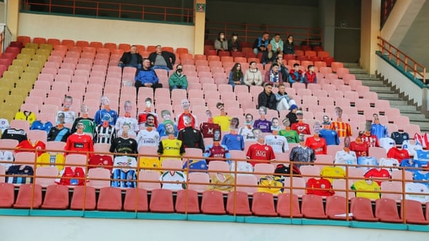 Football for dummies: Dynamo Brest play before mannequin 'fans' in Belarus