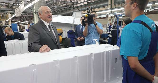 Лукашенко обещает «железобетонно» разобраться с бизнесом