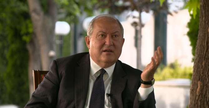 Разборки по телефону: Лукашенко оправдывался перед президентом Армении