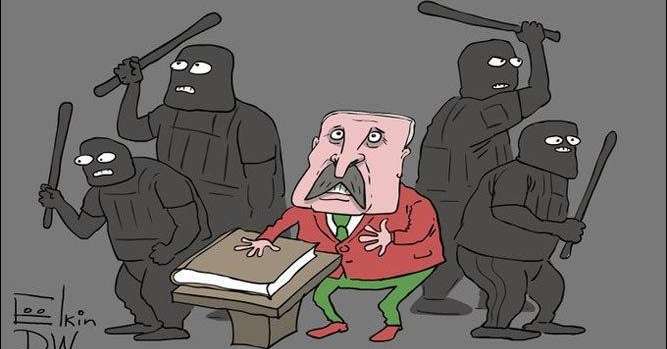 Игорь Борисов: При помощи ОМОН Лукашенко может проделать любой трюк с Конституцией