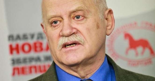 «Никого Лукашенко не прикроет и возьмет с собой на самолет немногих» - мнение