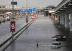 «Дождевая бомба» могла стать причиной масштабного наводнения в Дубае. Что это такое